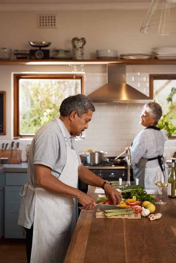 Comment marier des éléments de broderie traditionnelle à des tenues contemporaines ?